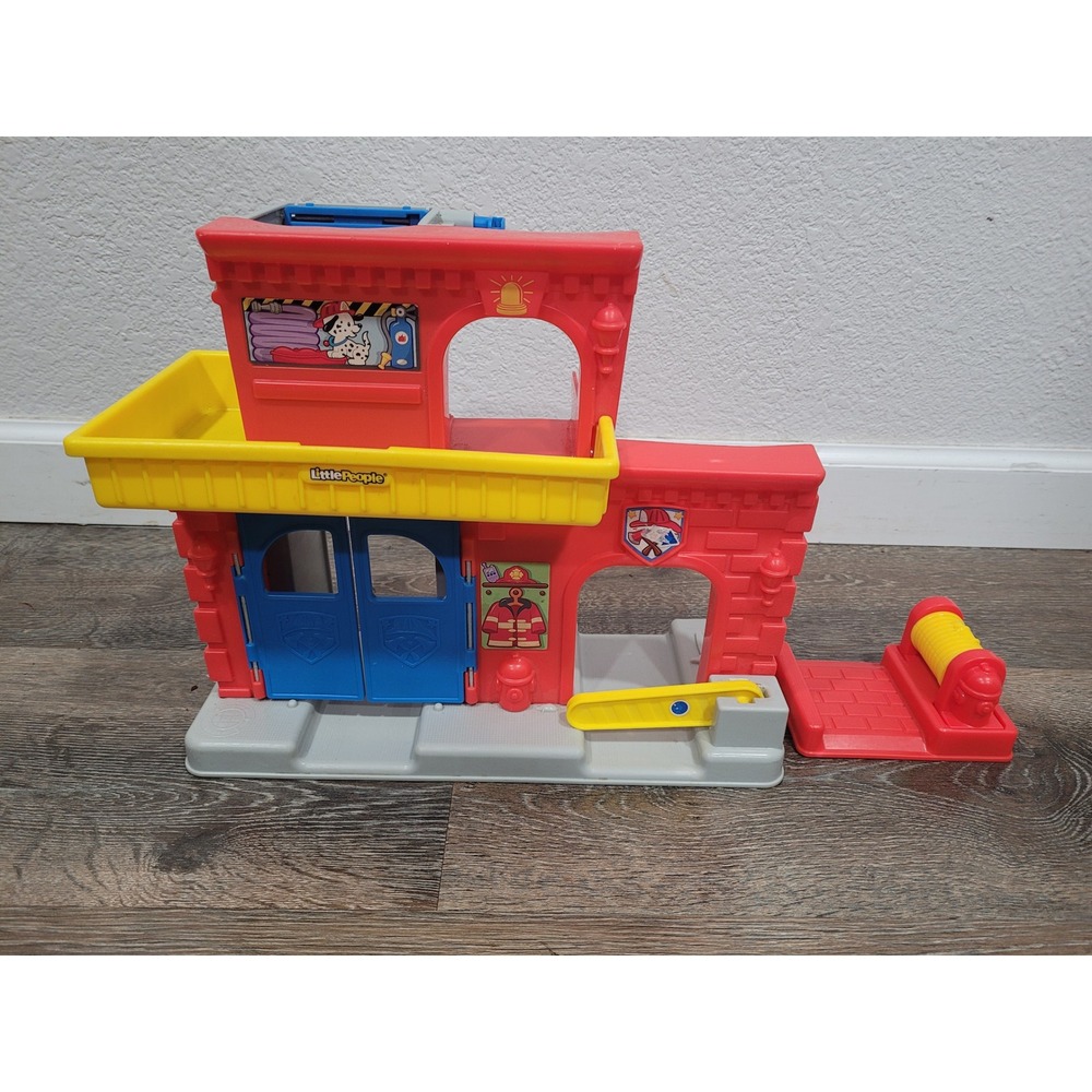 Fisher-Price Little People Fire Station Playset Red Blue Firehouse Toy